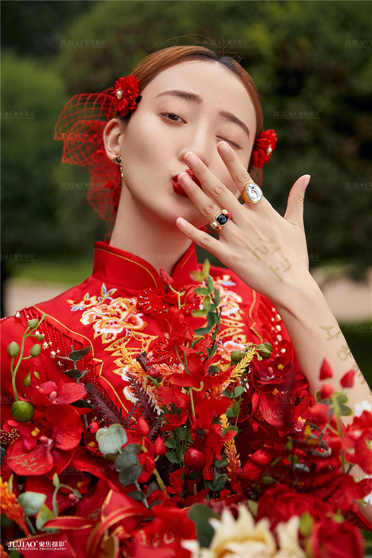 外景秀禾