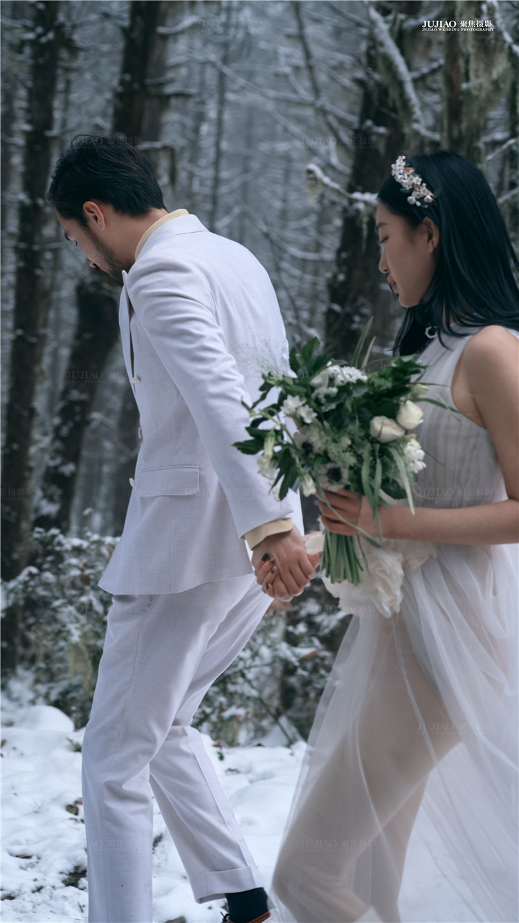 雪景婚纱照
