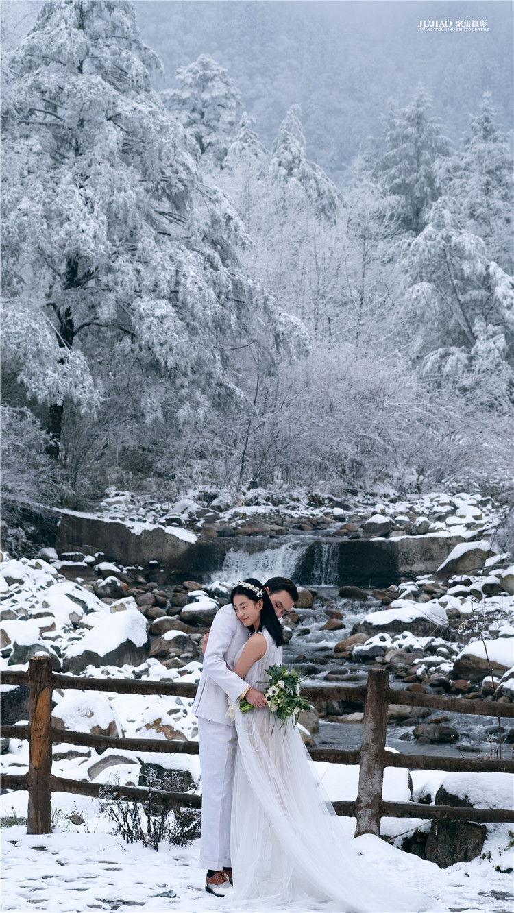 雪景婚纱照