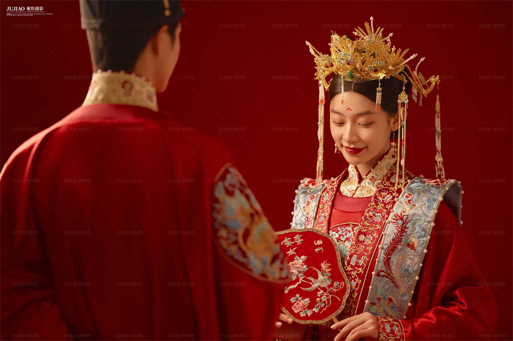 中式婚纱照