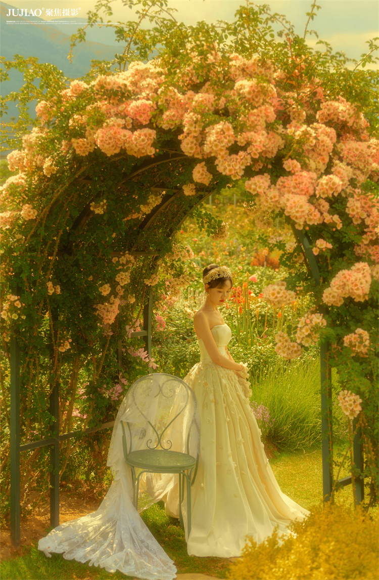 大理花园婚纱照