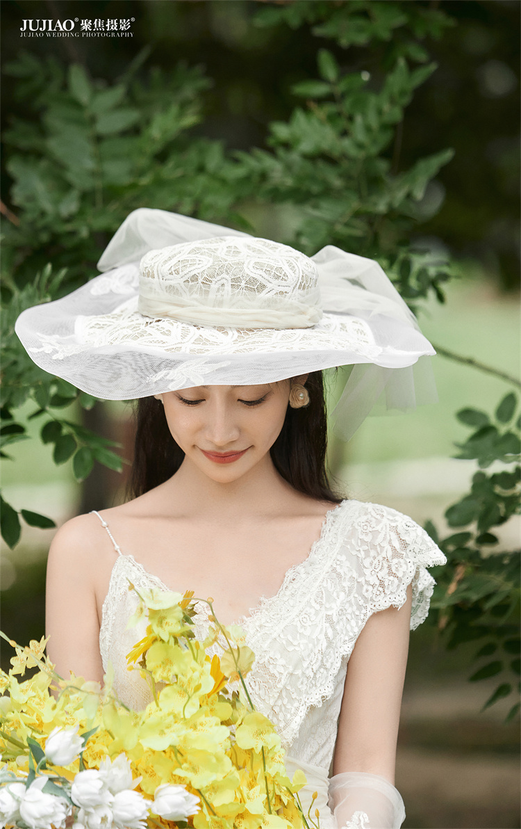 草坪婚纱照
